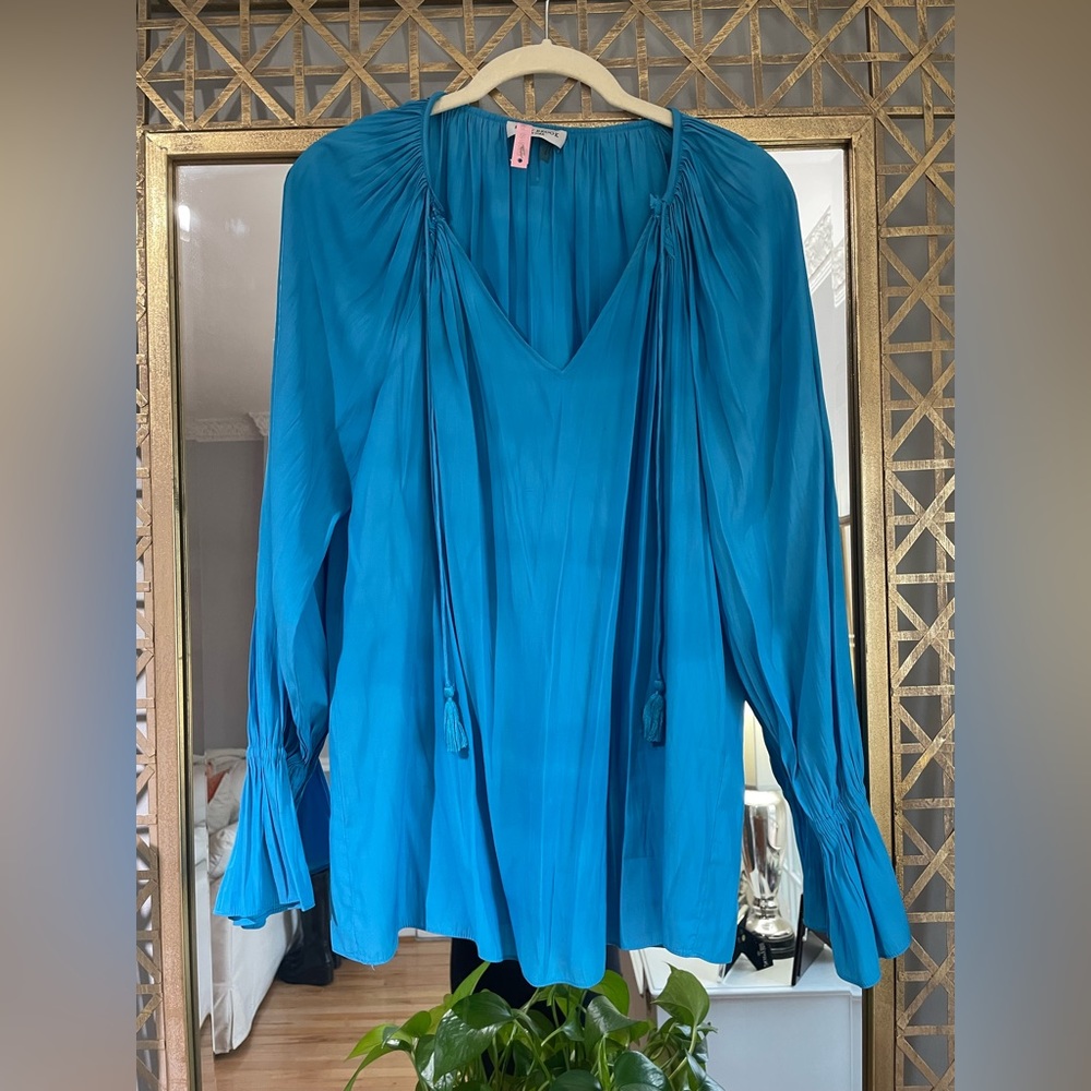 Ramy Brook V-Neck Blouse Size L Gorgeous blue color